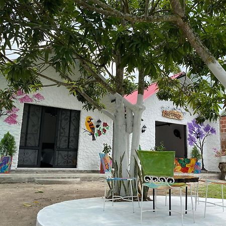 Villa Del Prado Gigante 外观 照片